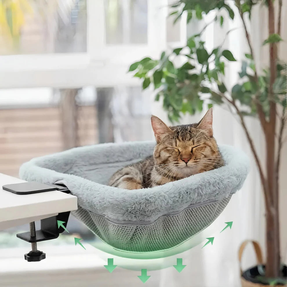 SnuggleDesk